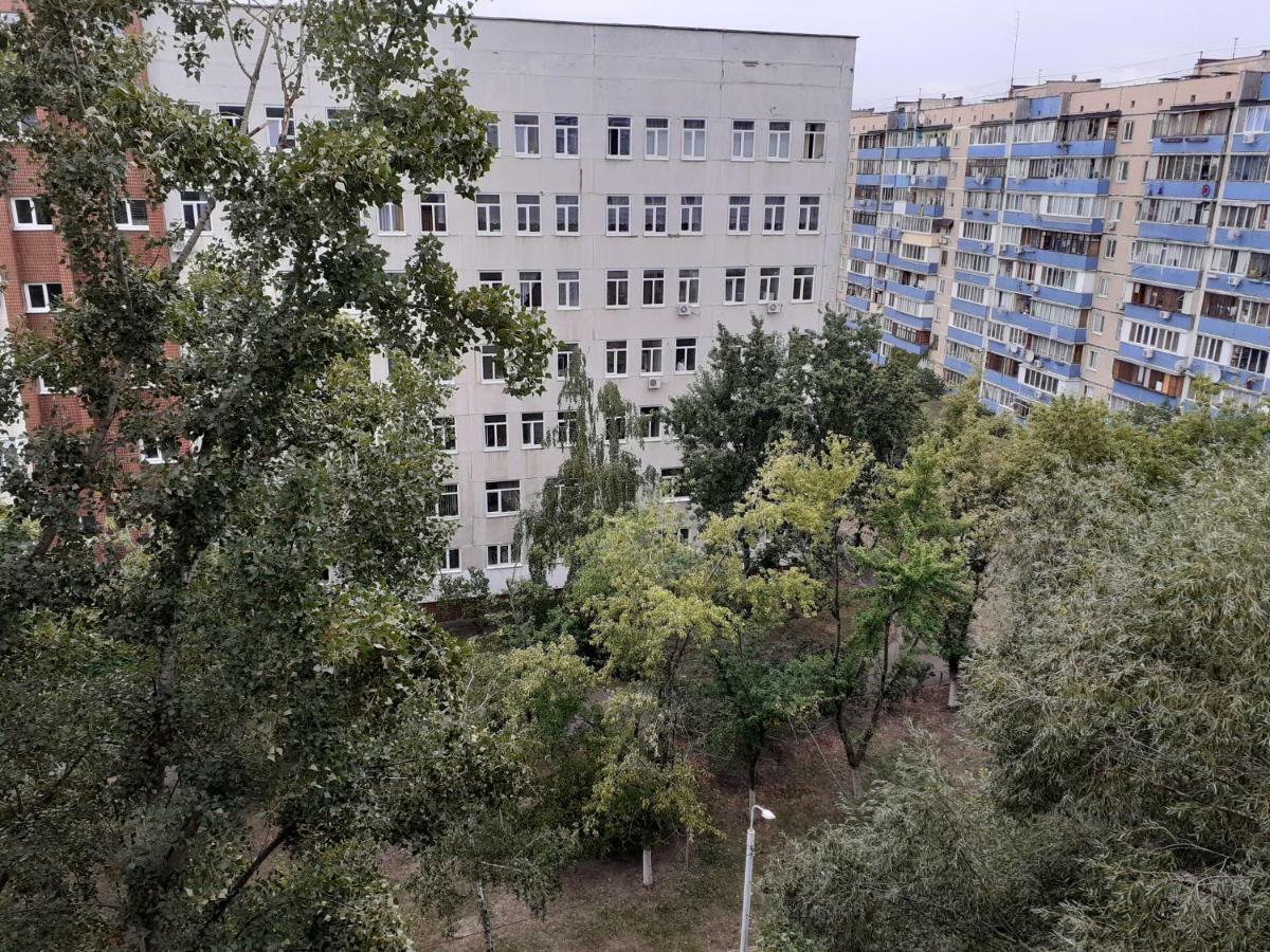 Daire двухкомнатная в центре троещины *